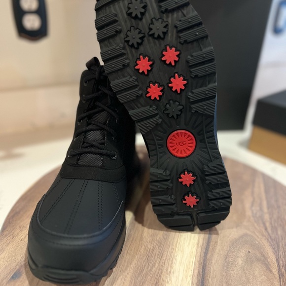 UGG Emmett Duck Boot Black size 12 - Picture 7 of 15